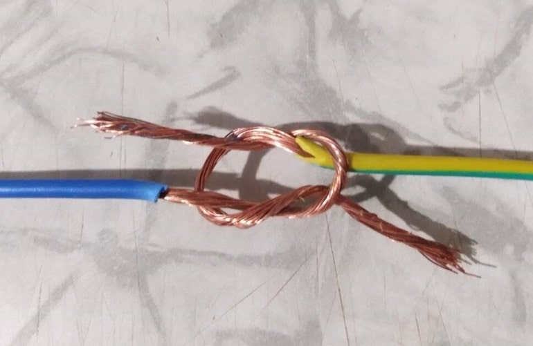 Важность изоляционной ленты при соединении проводов